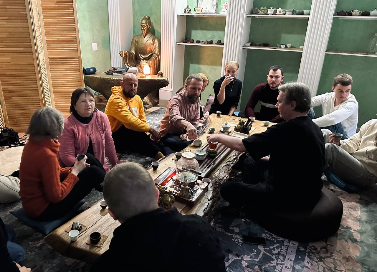 Занятие школы и курса по чаю